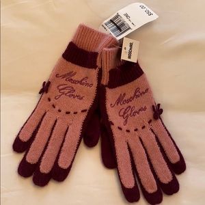 Moschino Gloves